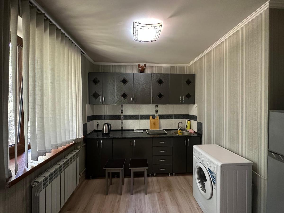 One-Room Apartment Opposite Almaty Airport Turksib Eksteriør bilde