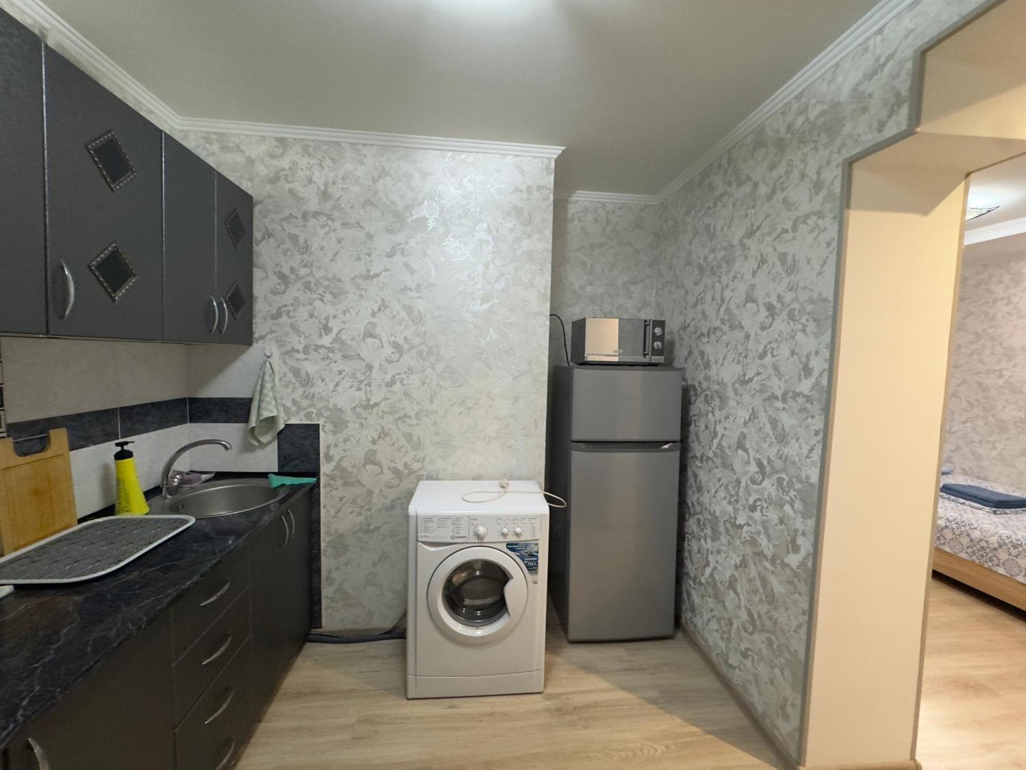 One-Room Apartment Opposite Almaty Airport Turksib Eksteriør bilde